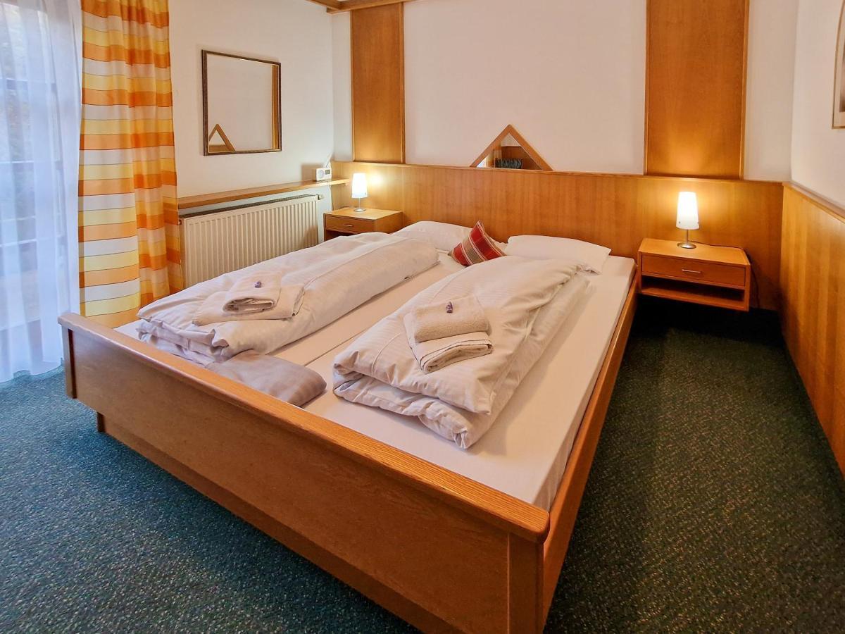 Ferien Vom Ich, Bayerischer Wald, Hotel & Restaurant Neukirchen  Екстериор снимка